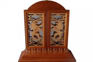 Lion and Stars Menorah - Wooden Hanukkiah - Oil Wick Menorah Lion and Stars Menorah - Wooden Hanukkiah - Oil Wick Menorah - MEN-LS-O-O